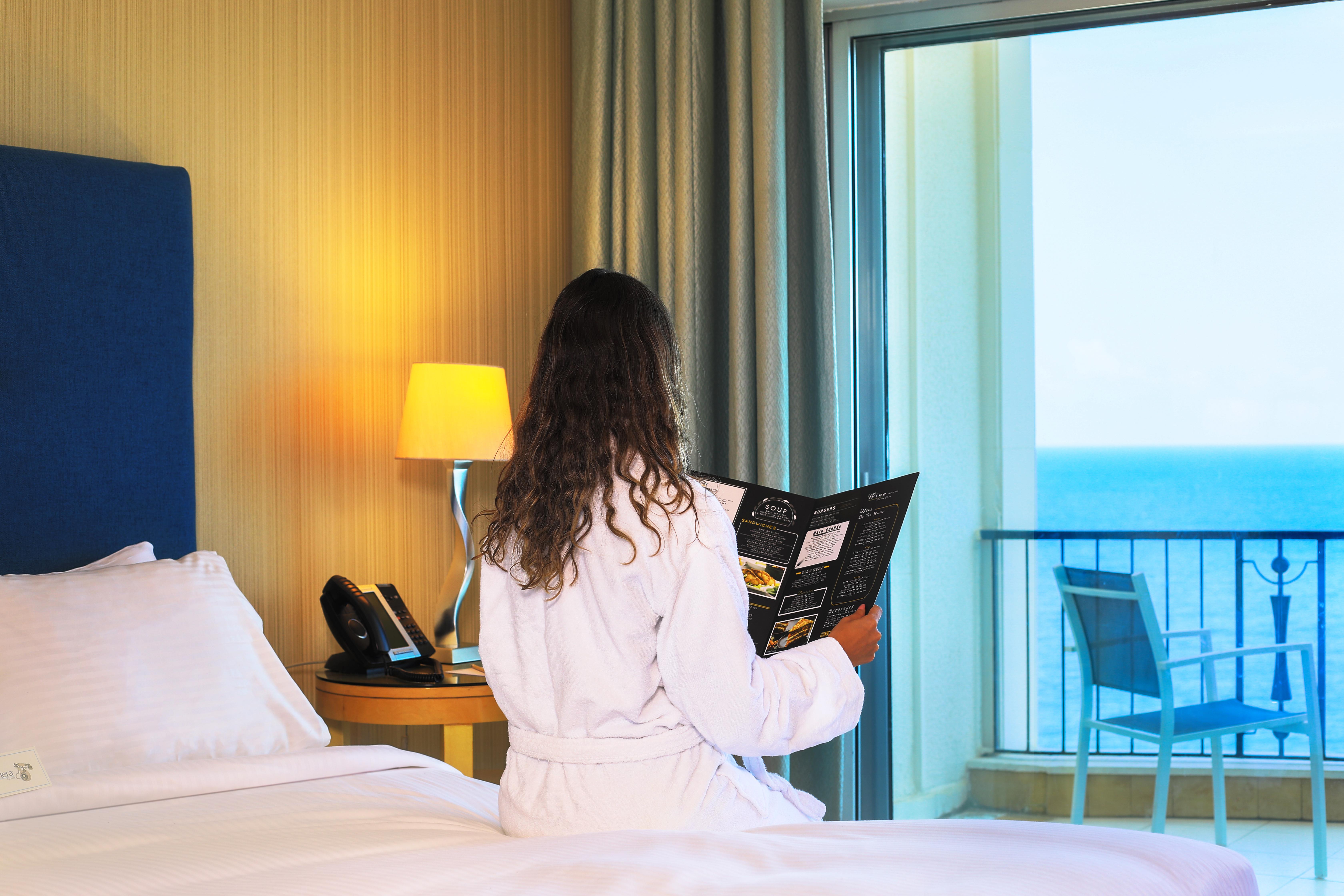 Riviera Hotel And Beach Lounge, Beirut Eksteriør bilde