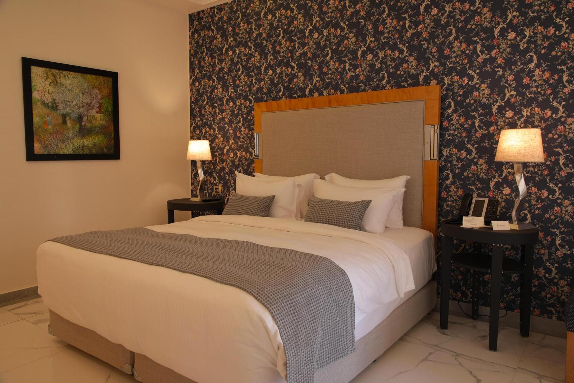 Riviera Hotel And Beach Lounge, Beirut Eksteriør bilde