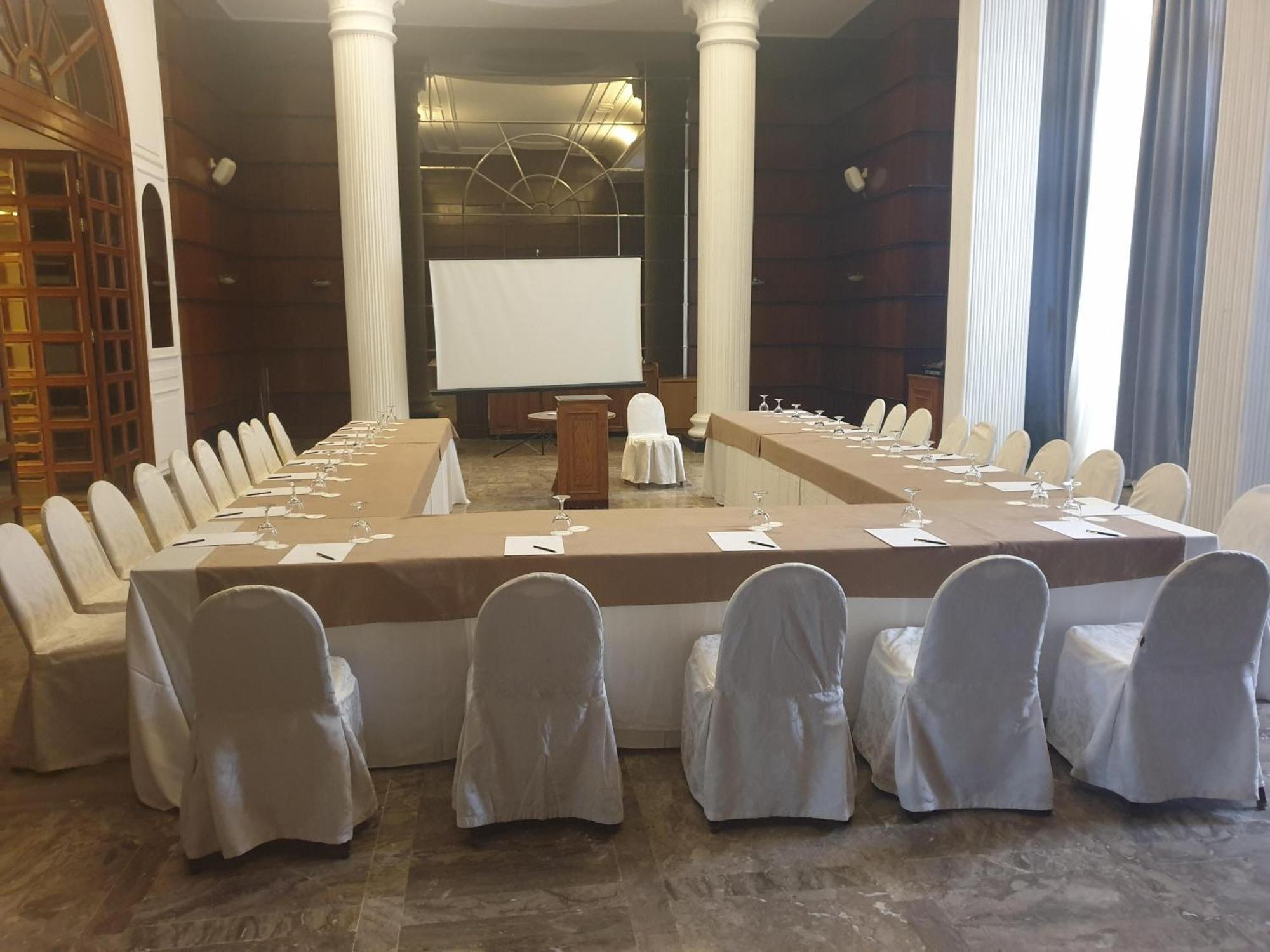 Riviera Hotel And Beach Lounge, Beirut Eksteriør bilde